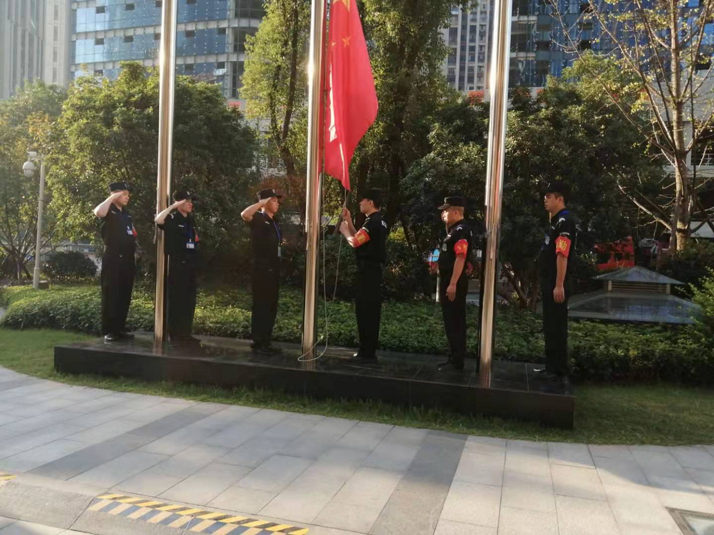湖南保安服務,墻外高空清洗服務,湖南保利天創(chuàng)物業(yè)發(fā)展有限公司