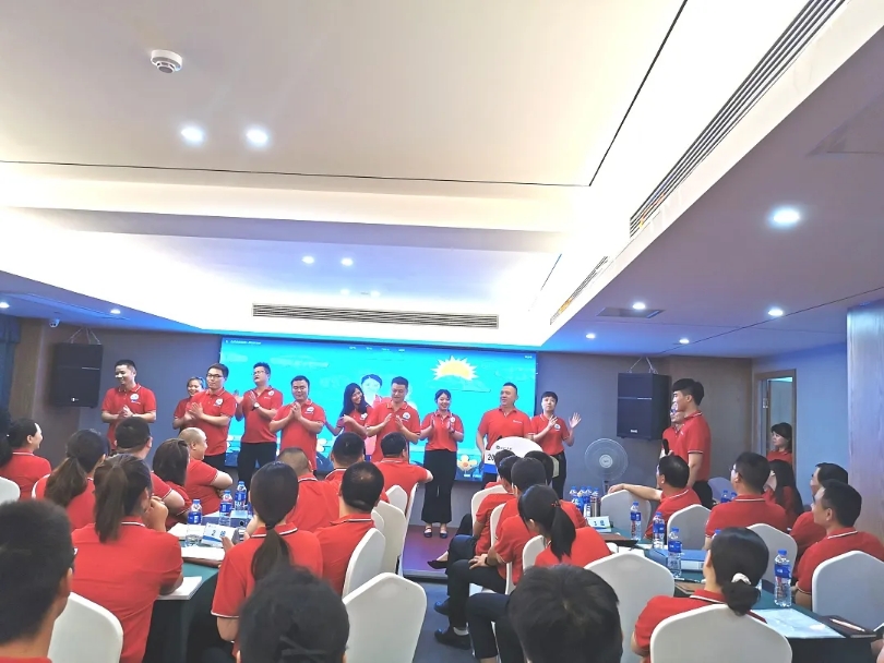 湖南保安服務,墻外高空清洗服務,湖南保利天創(chuàng)物業(yè)發(fā)展有限公司