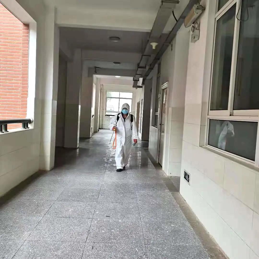 湖南保安服務(wù),墻外高空清洗服務(wù),湖南保利天創(chuàng)物業(yè)發(fā)展有限公司 湖南保安服務(wù),墻外高空清洗服務(wù),湖南保利天創(chuàng)物業(yè)發(fā)展有限公司