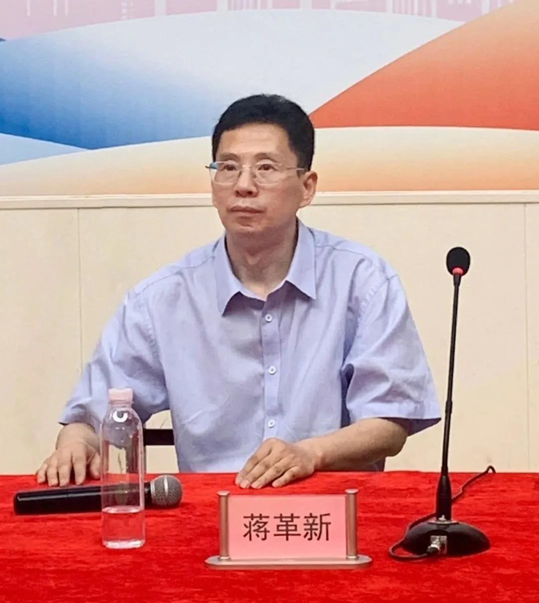 湖南保安服務,墻外高空清洗服務,湖南保利天創(chuàng)物業(yè)發(fā)展有限公司 湖南保安服務,墻外高空清洗服務,湖南保利天創(chuàng)物業(yè)發(fā)展有限公司