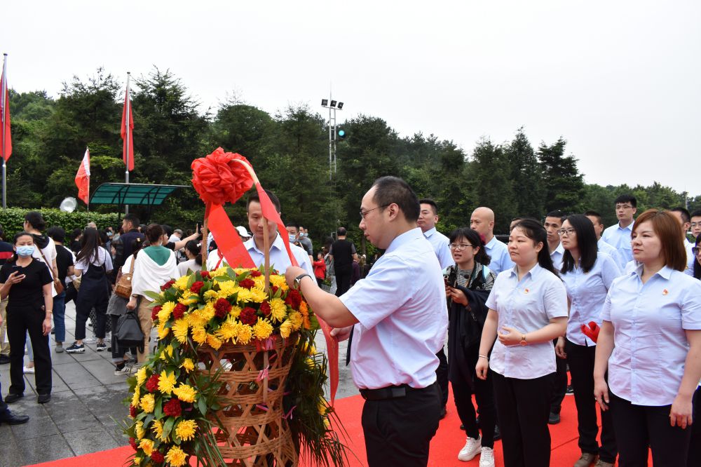 湖南保安服務,墻外高空清洗服務,湖南保利天創(chuàng)物業(yè)發(fā)展有限公司