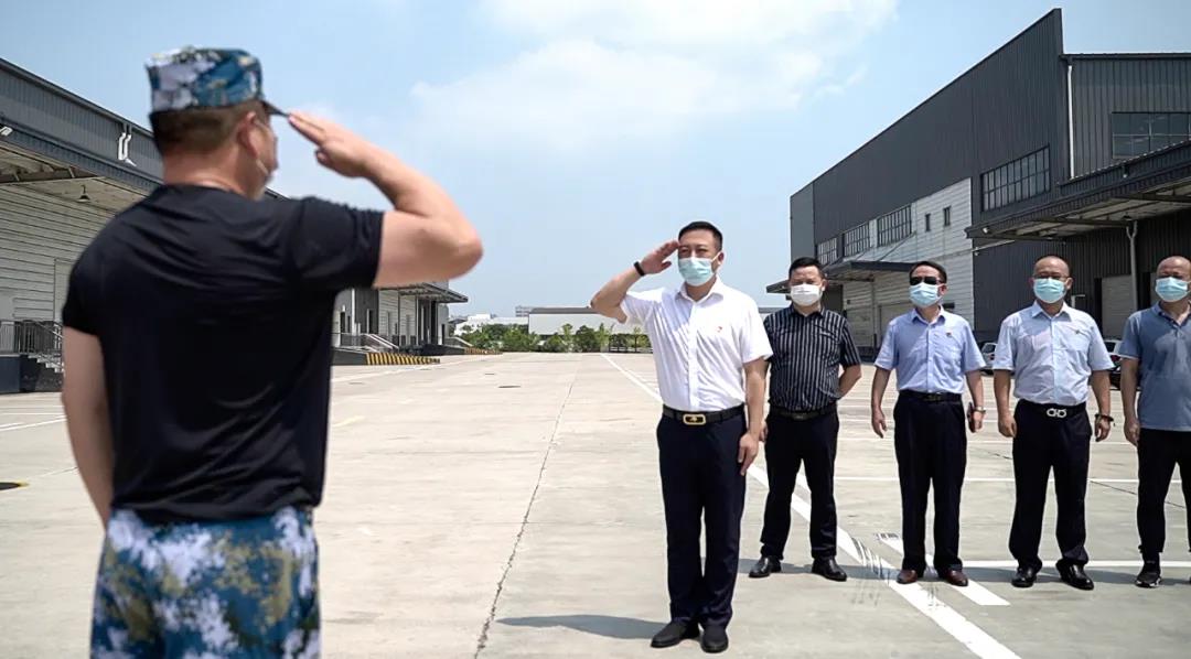 湖南保安服務,墻外高空清洗服務,湖南保利天創(chuàng)物業(yè)發(fā)展有限公司