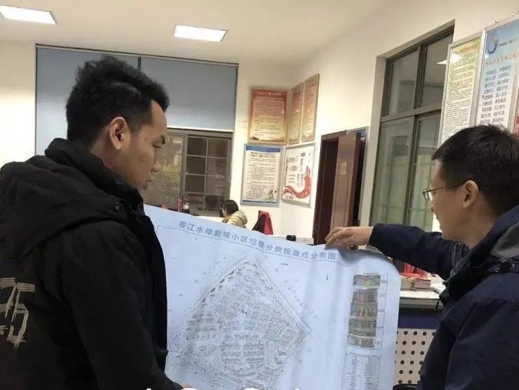湖南保安服務,墻外高空清洗服務,湖南保利天創(chuàng)物業(yè)發(fā)展有限公司