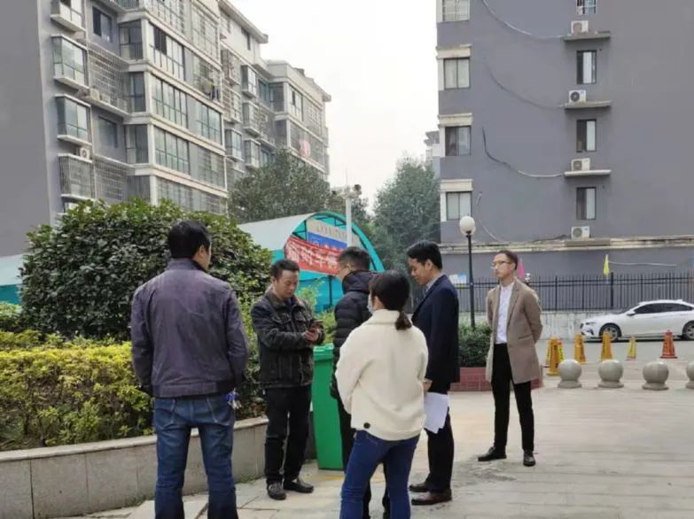 湖南保安服務,墻外高空清洗服務,湖南保利天創(chuàng)物業(yè)發(fā)展有限公司