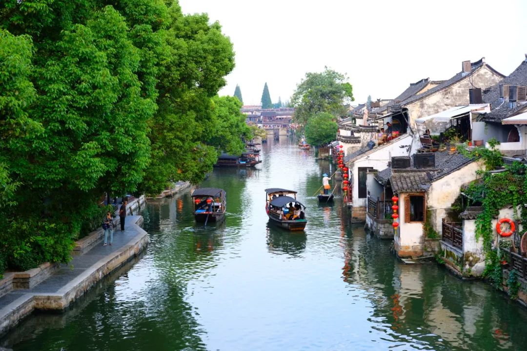 湖南保安服務,墻外高空清洗服務,湖南保利天創(chuàng)物業(yè)發(fā)展有限公司
