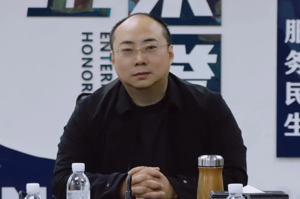 湖南保安服務,墻外高空清洗服務,湖南保利天創(chuàng)物業(yè)發(fā)展有限公司